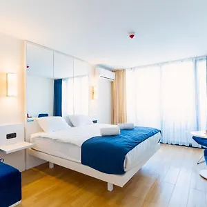Orbi Sea View Апартаменты